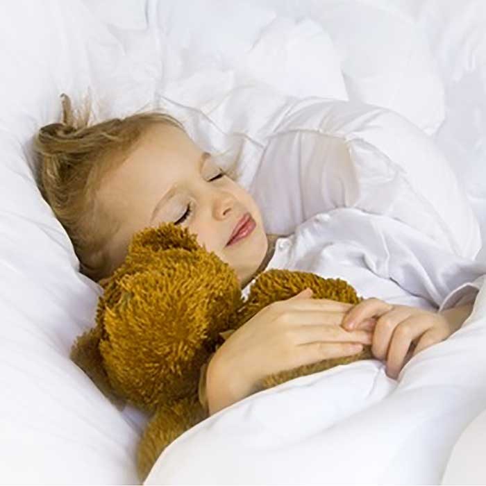 Самостоятельное засыпание. Самостоятельное засыпание ребенка. Дети пахнут снами. Приснился ребенок.