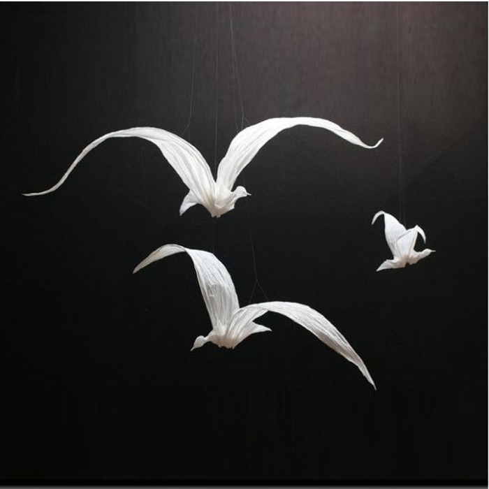 Mobile en papier OISEAU de Charlot et Cie Mobile en papier OISEAU de Charlot et Cie